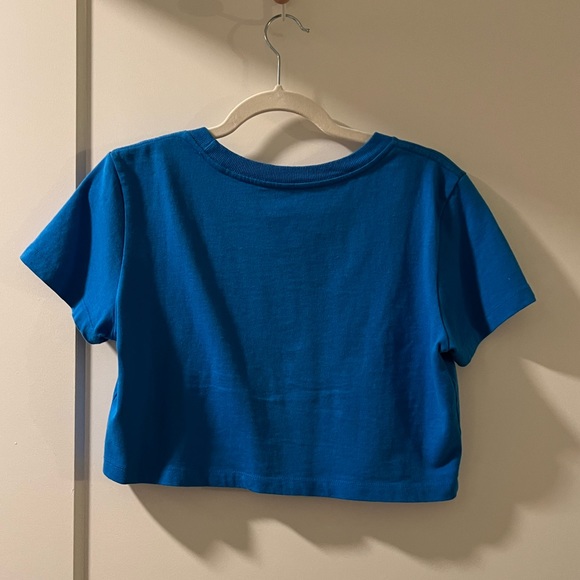 Cropped Tee - Picture 4 of 7